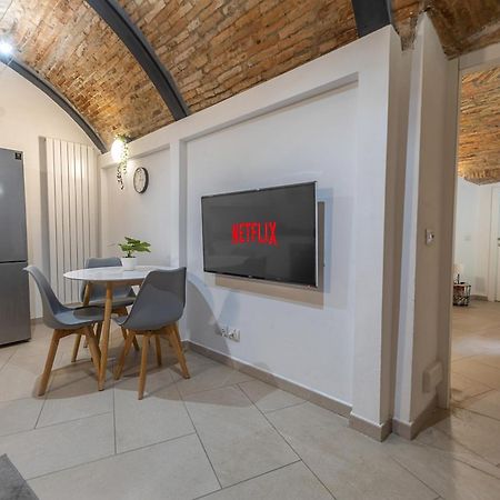 Il Rustico Rda Luxury Apartments Lago Parking Mendrisio Bagian luar foto